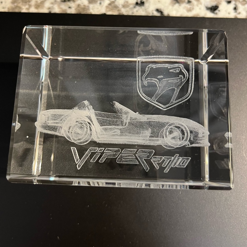 Crystal cube Dodge Viper RT-10  engraved 3-cube